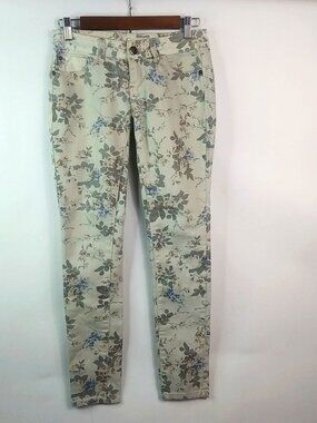 1st Kiss 2 28x28.5 Creme Flowered Skinny Jeans